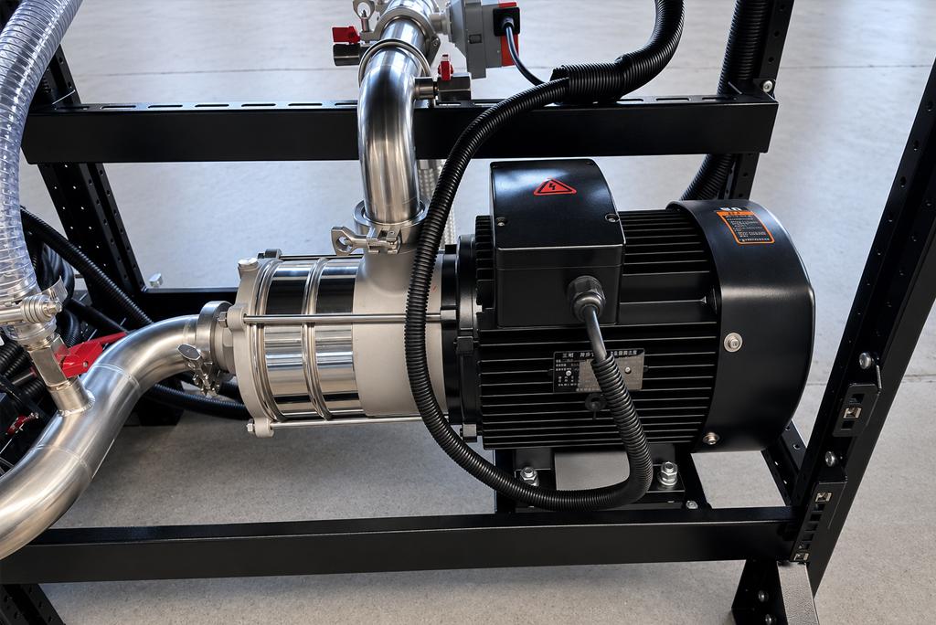 36-Slot 200kW Antminer Liquid Cooling Rack – Circulating Water Pump