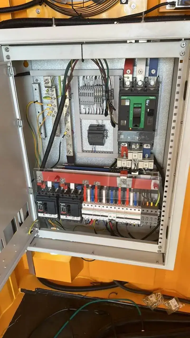 immersion cooling case 16