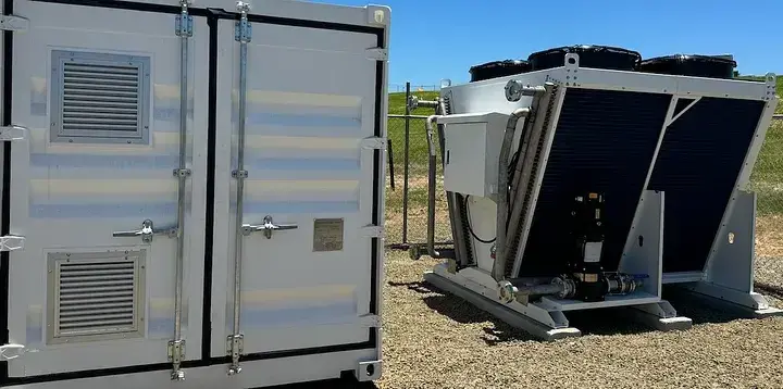 immersion cooling case 20