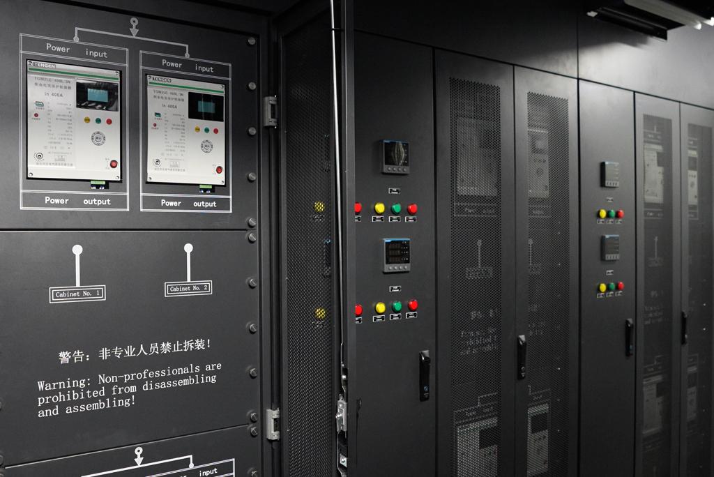 2.4MW-240-Slot-Whatminer-hydro-cooling-container