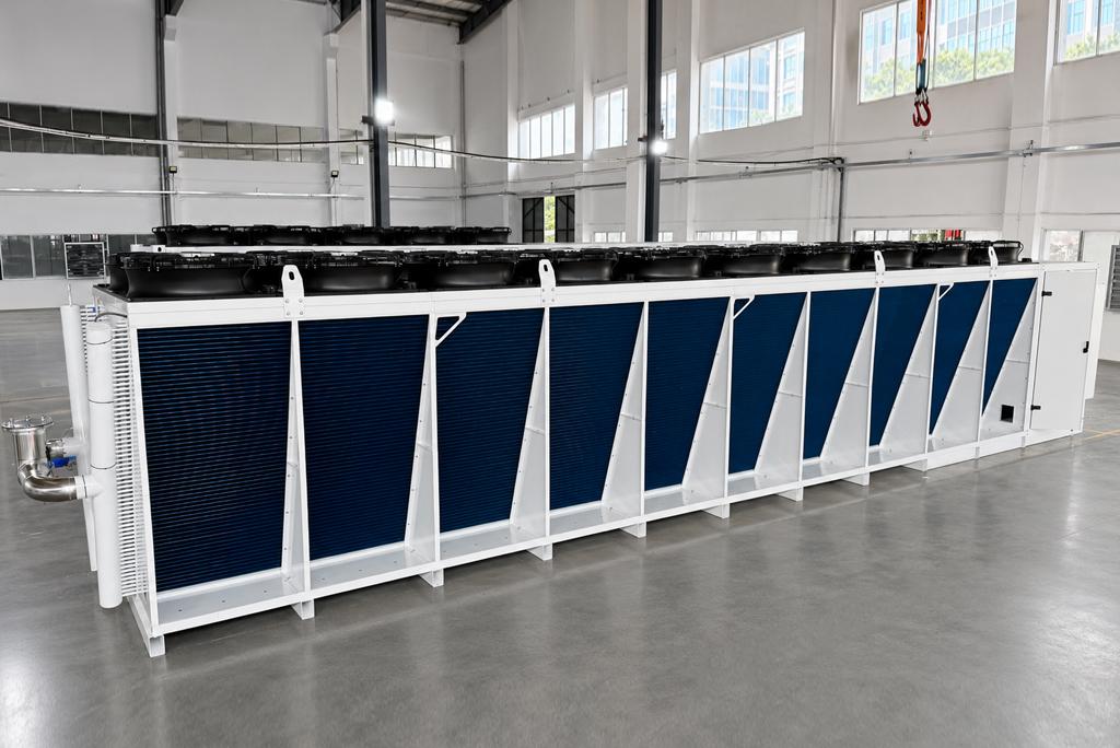 2.1MW Antminer Hydro Mining Container Dry Cooler